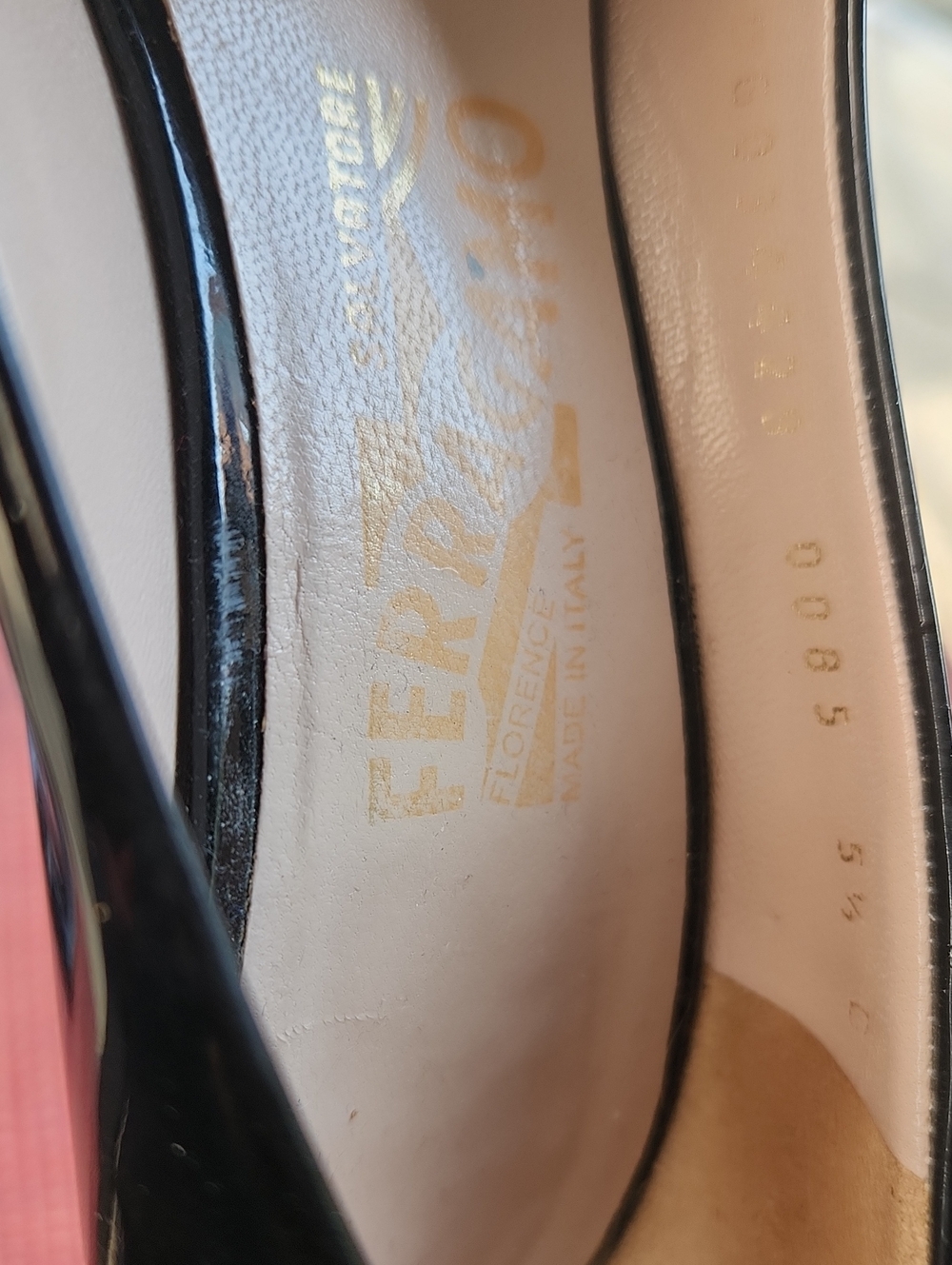 Salvatore Ferragamo Brown Patent Leather Bow Pumps - Picture 7 of 8